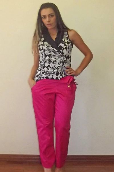 blusa preta estampa